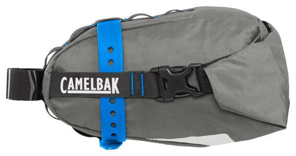 Mochila de sillín Camelbak M.U.L.E. Saddle Pack 1L, color gris lobo
