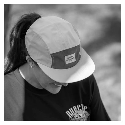 Gorra Burgtec Courier Cinco Paneles / Mostaza Dulce / Azul Naranja