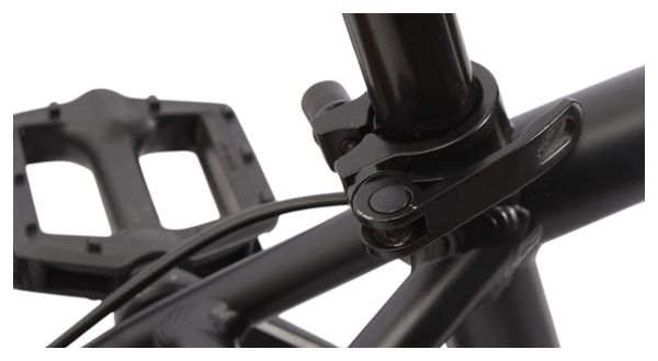 Vélo BMX alu BLACK JACK DISC AL noir 20 pouces 10 kg