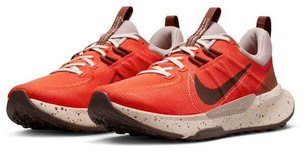 Nike Juniper Trail 2 Rood Beige Dames Hardloopschoenen