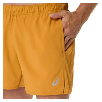 Pantalones cortos Asics Core 5in naranja para hombre