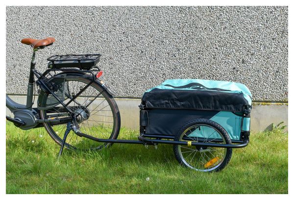 Remorque bachée pour vélo