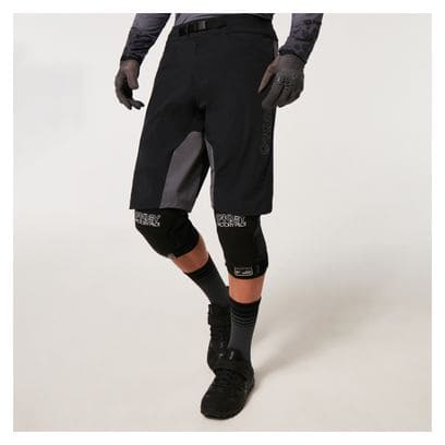 Oakley Seeker 75 MTB Shorts Black