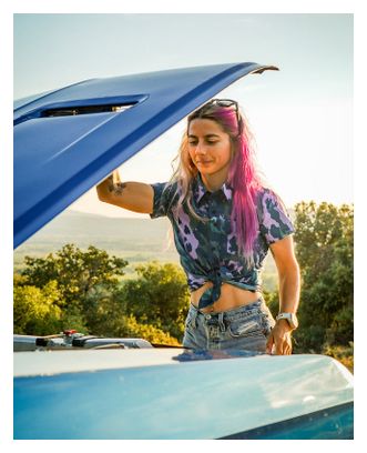 DHaRCO Tech Party Isa Leopard Violett Kurzarm-Bluse für Damen