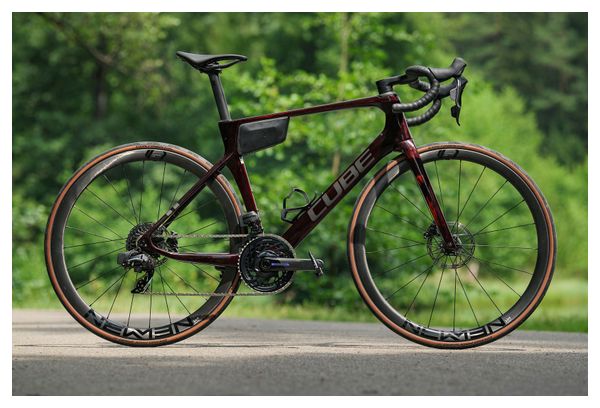 Cube Agree C:62 SLX Bici da strada Sram Force eTap AXS 12S 700 mm Liquid Red 2025