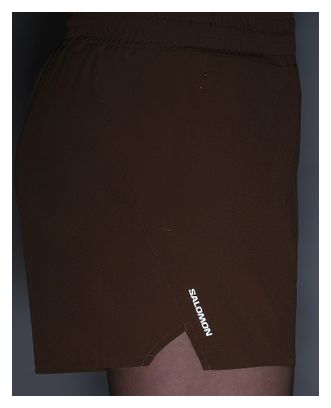 Pantalones cortos Salomon SHKout Core 4in marrones para mujer