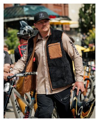 DHaRCO Sherpa Kyle Strait Wende-Weste für Herren, Schwarz/Beige