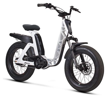 Vélo de Ville Electrique Fantic Issimo Urban Shimano Nexus 5v 630Wh Blanc