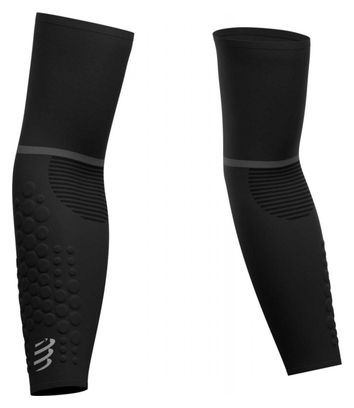 Compressport ArmForce Ultraleichte schwarze Armstulpen