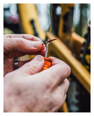 Kit di riparazione Tubleless Peaty's Holeshot Orange