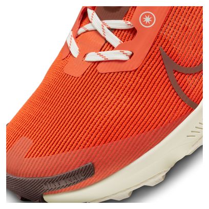 Zapatillas Trail Running Nike React Terra Kiger 9 Rojo Beige