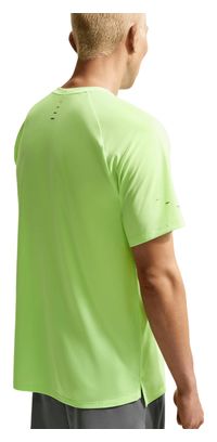 Maglia a maniche corte Nike Stride verde da uomo