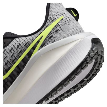 Nike Vomero 17 Running Shoes Black Yellow