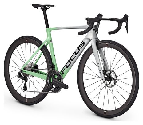 Focus Izalco Max 9.7 Road Bike with Shimano Ultegra Di2 12-speed