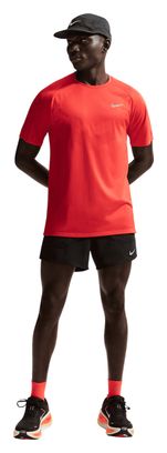 Maglia a maniche corte Nike Stride rossa da uomo