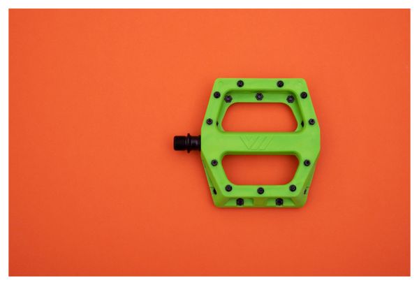 DMR Pair of Flat Pales V11 Green