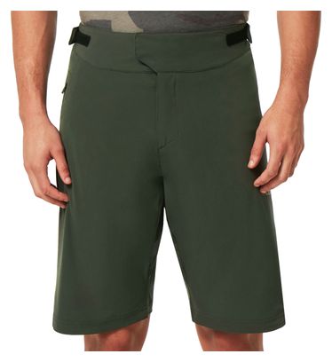 Oakley Factory Pilot Lite Khaki shorts