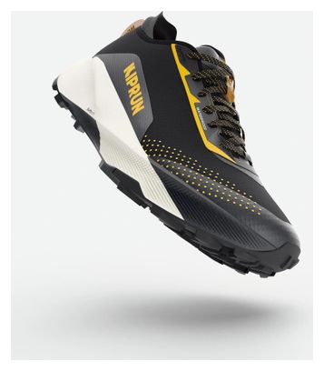 Scarpe da trail Kiprun Kipsummit Waterproof Nero/Arancione da uomo