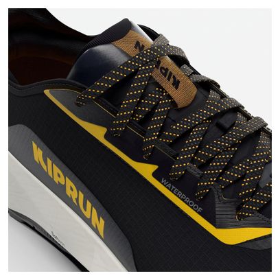 Scarpe da trail Kiprun Kipsummit Waterproof Nero/Arancione da uomo