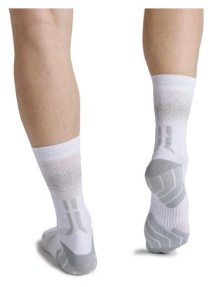 X-Socks Trailrun Terraskin Perform Crew sokken, wit/grijs