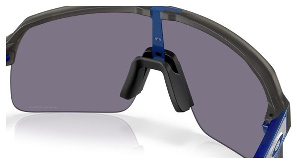 Oakley Sutro Lite Matte Grey Smoke / Prizm Grey Goggles / Ref : OO9463-6939