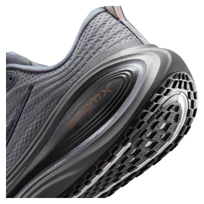 Nike Vomero Plus Men's Running Shoes in Gray/Orange