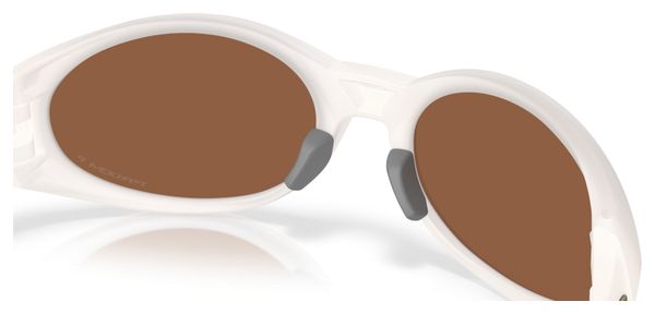 Oakley Eye Jacket Sunglasses from the Seek Collection / Prizm Tungsten Polarized / Ref: OO9438-2458