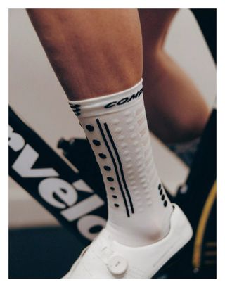 Compressport Aero Socks 2.0 sokken Wit/Zwart
