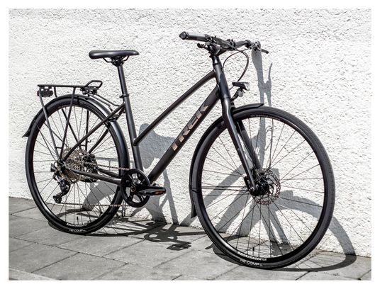 Vélo de Ville Trek FX 3 Disc EQ Stagger Shimano Deore 10V 700 mm Noir Dnister 2023