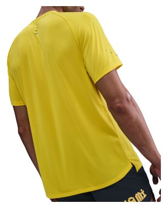 Men's Nike Stride Berlin Marathon Yellow short-sleeve jersey
