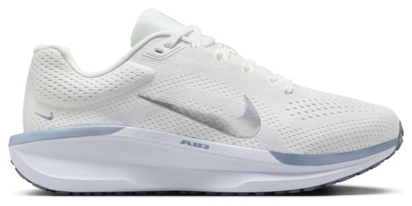 Nike Winflo 11 Women's Running Shoes in White/Blue