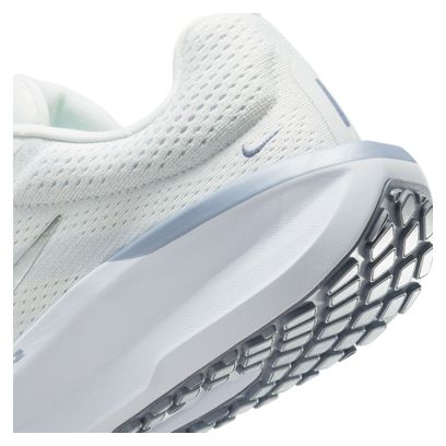 Nike Winflo 11 Women's Running Shoes in White/Blue