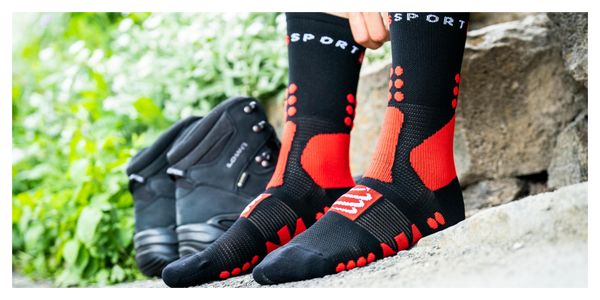 Compressport Hiking Socks Schwarz/Rot/Weiß