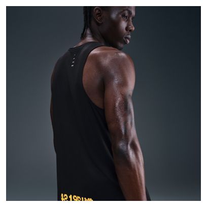 Camiseta de Tirantes Nike Stride Berlin Marathon Negro, Hombre