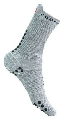 Chaussettes Compressport Pro Racing Socks v4.0 Run High Gris/Noir