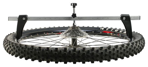 VAR Comparateur de centrage de roue