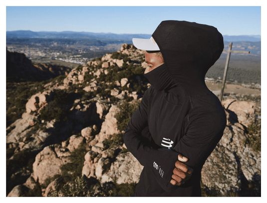 Felpa con cappuccio da corsa ultraleggera Compressport 3D Thermo nera
