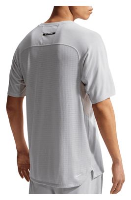 T-Shirt Trail Nike ACG Solar Chase Gris Homme