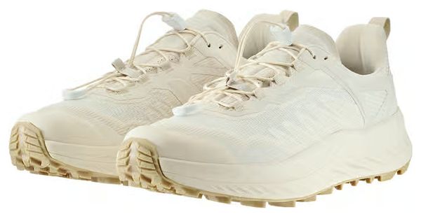 Lowa Fortux Gore-Tex Trail Shoe White/Beige