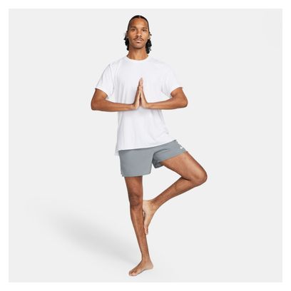 Nike Dri-Fit Challenger 5in Shorts Grey
