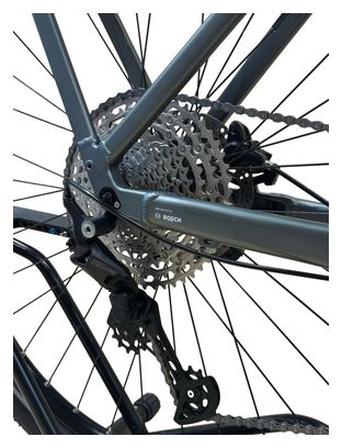 produit reconditionné . Cube Kathmandu Hybrid Pro 750 Shimano Deore 2024 . Vélo électrique . Cube . très bon état
