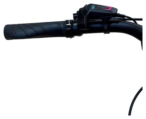 produit reconditionné . Cube Kathmandu Hybrid Pro 750 Shimano Deore 2024 . Vélo électrique . Cube . très bon état