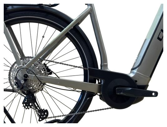 produit reconditionné . Cube Kathmandu Hybrid Pro 750 Shimano Deore 2024 . Vélo électrique . Cube . très bon état