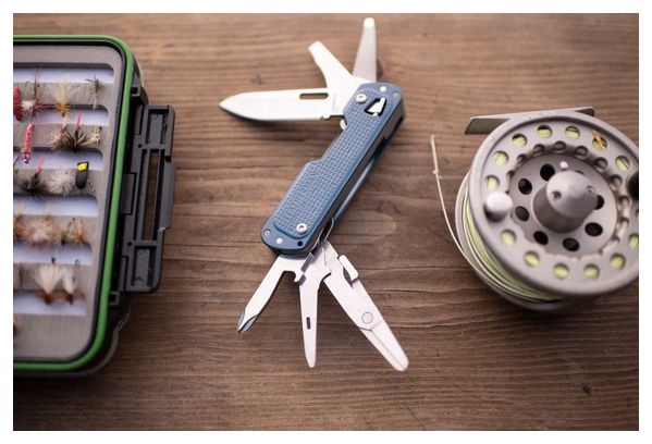 Couteau Multifonctions FREE™ T4 12 Outils en 1 - LEATHERMAN