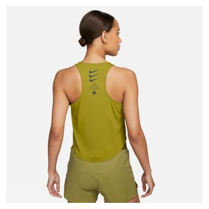 Camiseta de tirantes Nike Dri-Fit Run Division Verde para mujer