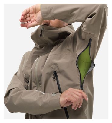 Chaqueta con capucha Millet Seneca Gore-Tex 3L Beige Hombre