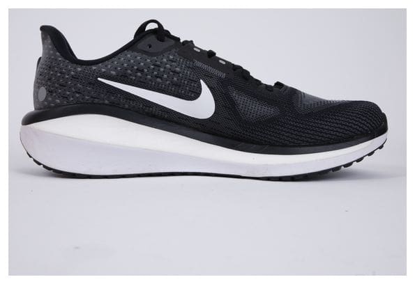 Chaussures Running Nike Vomero 17 Noir/Blanc Homme - Produit Reconditionné 