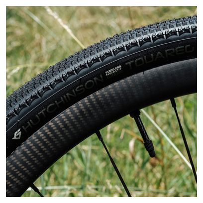 Hutchinson Touareg Green Gravel Tire 700 mm Tubeless Ready Folding revea R