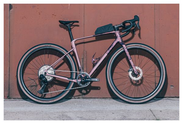 Cube Nuroad C:62 EX Gravel Bike Shimano GRX Di2 12S 700 mm Cambio Blush Pink Art 2026