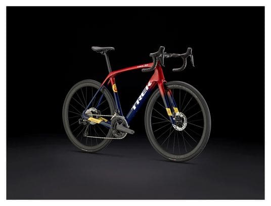Vélo de Route Trek Domane SLR 7 Shimano Ultegra Di2 12V 700mm Rouge / Bleu 2023